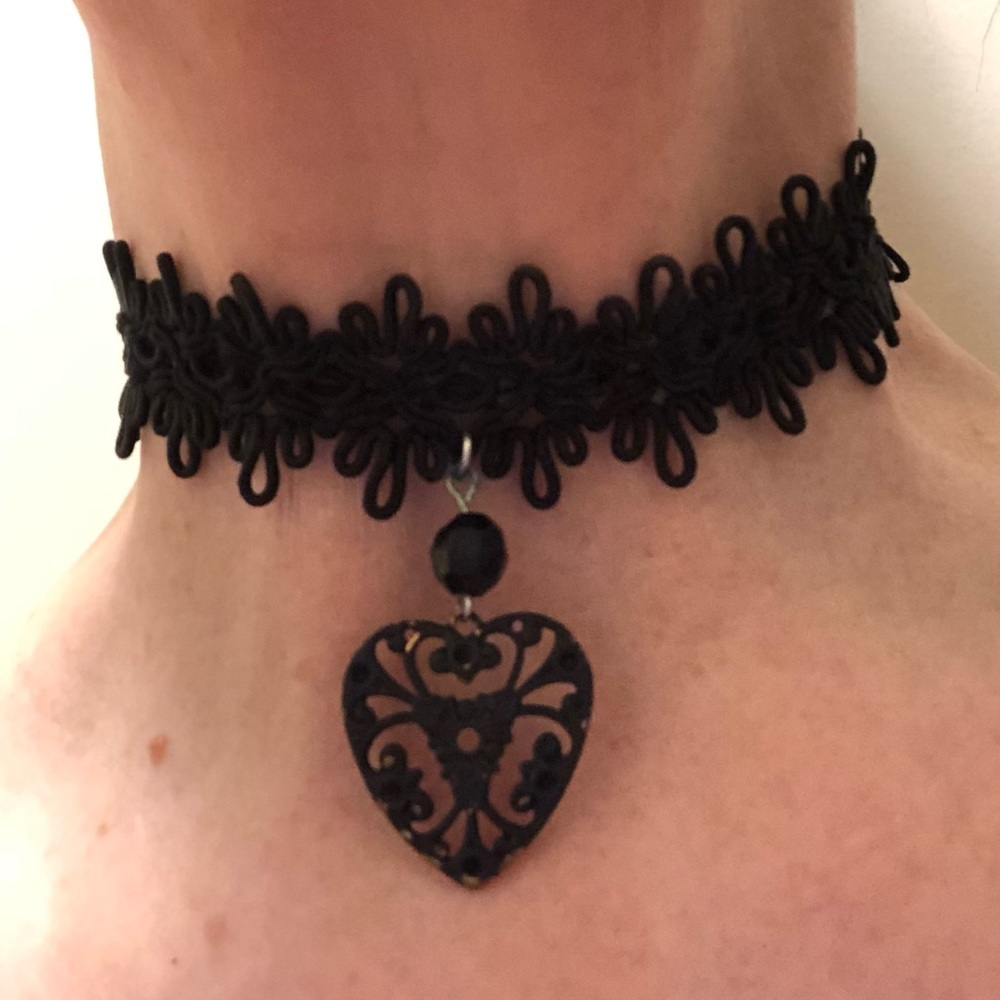 Choker Necklace